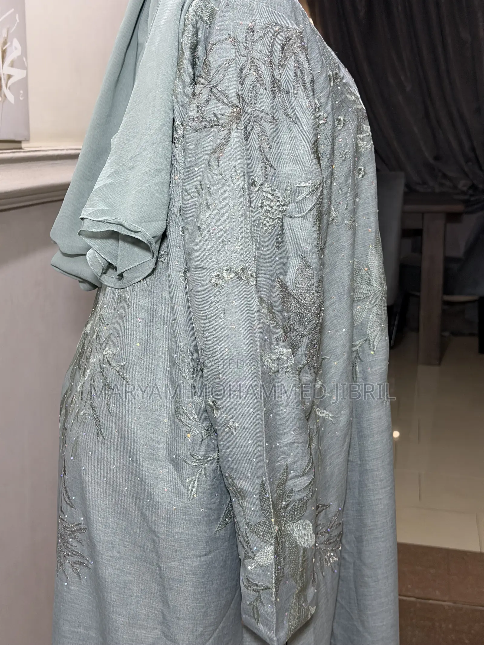 Saudi Abaya