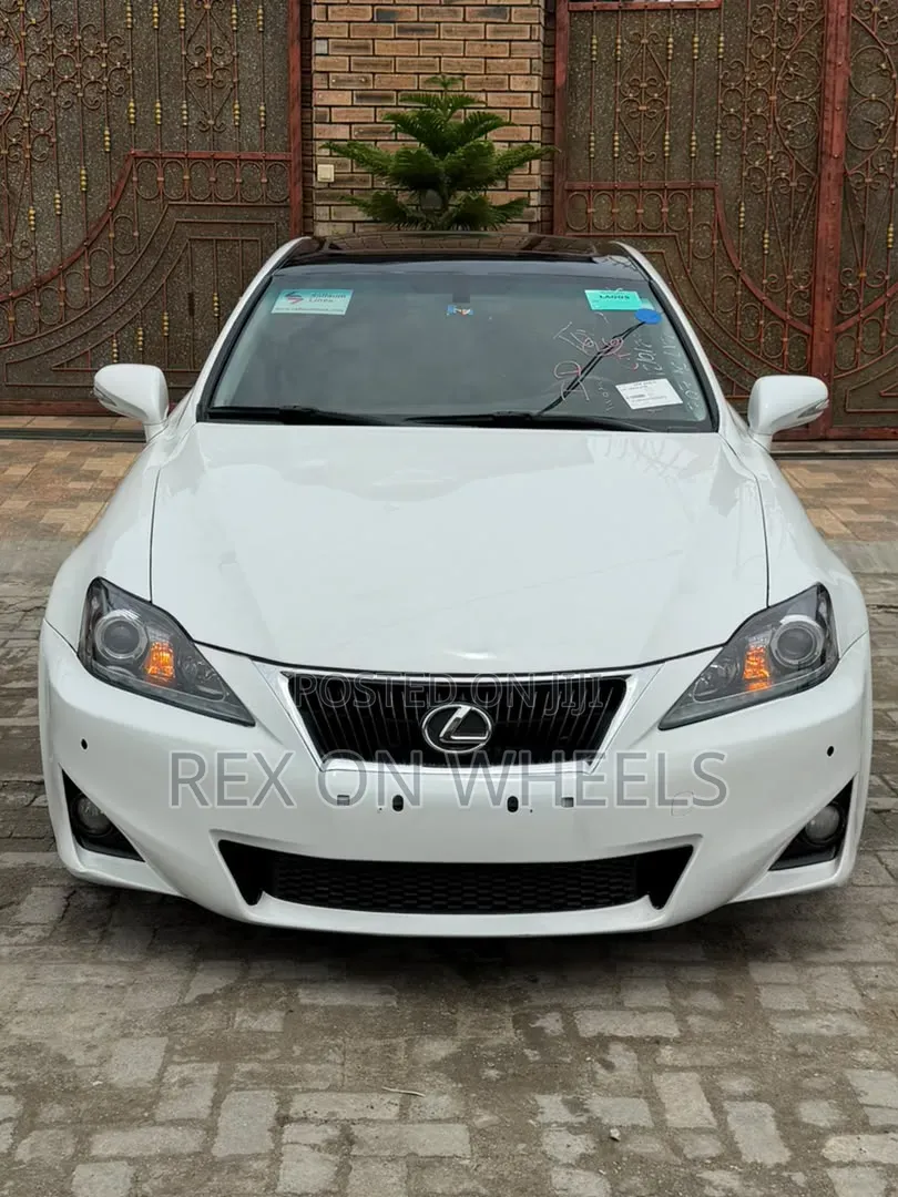 Lexus IS 2013 White