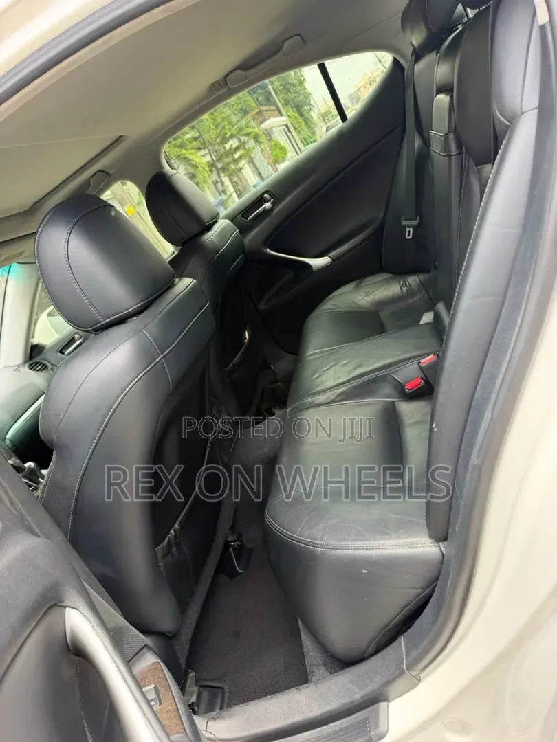 Lexus IS 2013 White