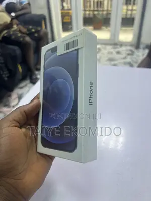New Apple iPhone 12 64 GB Black