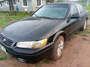 Toyota Camry 2002 Gray