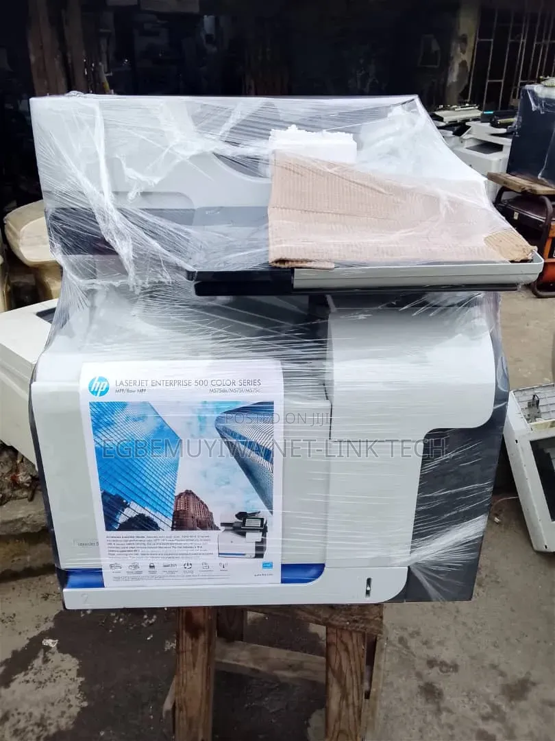 Color Laserjet M570dn