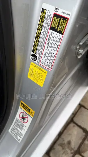 Toyota Corolla LE 4dr Sedan (1.8L 4cyl CVT) 2016 Silver