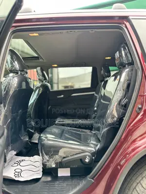Toyota Highlander LE 4dr SUV AWD (3.5L 6cyl 6A) 2014