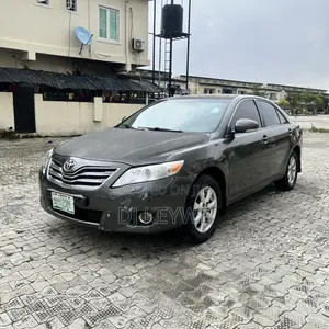 Toyota Camry 2008 Gray