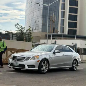 Mercedes-Benz E350 2011 Silver