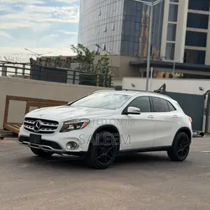 Mercedes-Benz GLA 250 2019 White