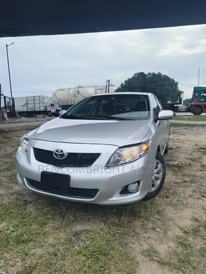 Toyota Corolla 2010 Silver