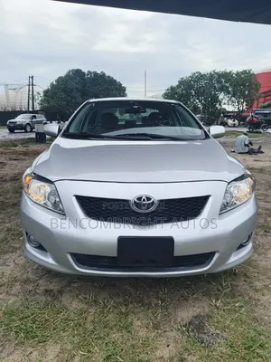Toyota Corolla 2010 Silver