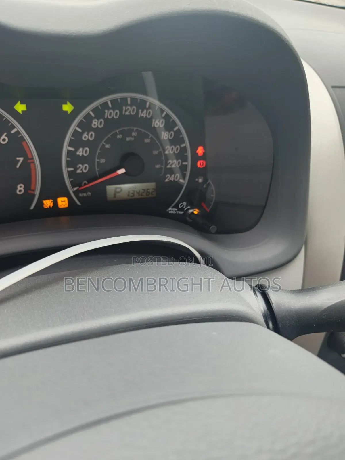 Toyota Corolla 2010 Silver