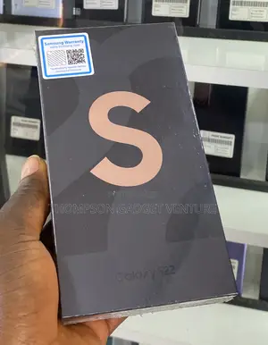 New Samsung Galaxy S22 5G 256 GB Gold
