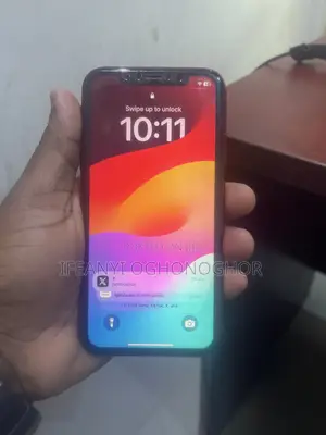 Apple iPhone XR 64 GB Red