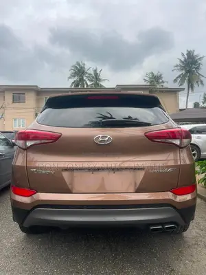 Hyundai Tucson Limited AWD 2016 Brown