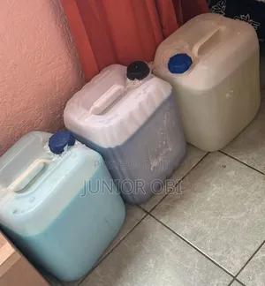 Laundry Chemicals/Surface Removers