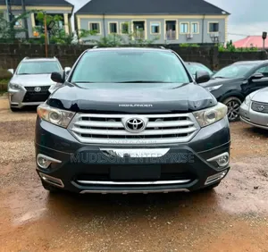 Toyota Highlander 2013 Gray