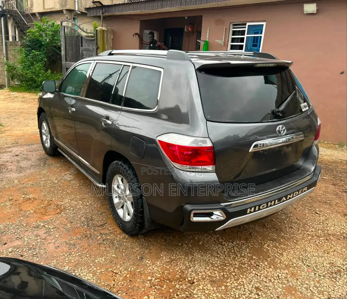 Toyota Highlander 2013 Gray