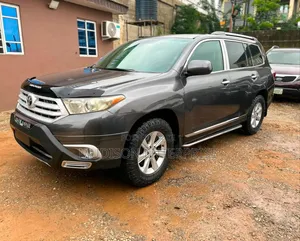 Toyota Highlander 2013 Gray