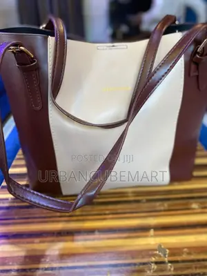Large Capacity Tote Bag