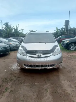 Toyota Sienna 2008 Silver