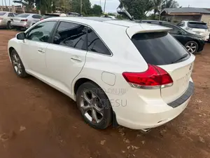 Toyota Venza V6 AWD 2010 White