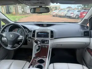 Toyota Venza V6 AWD 2010 White