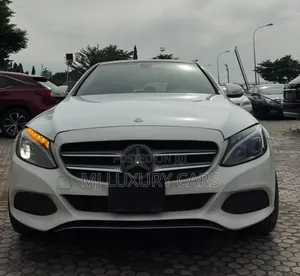 Mercedes-Benz C300 2015 White