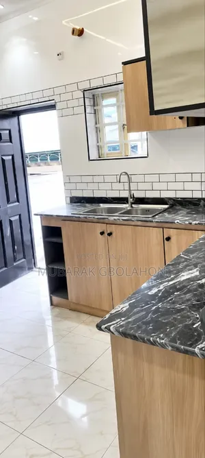 Furnished 4bdrm Duplex in Off Lekki-Epe Expressway for sale
