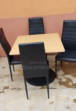 4 Seaters Dinning Set