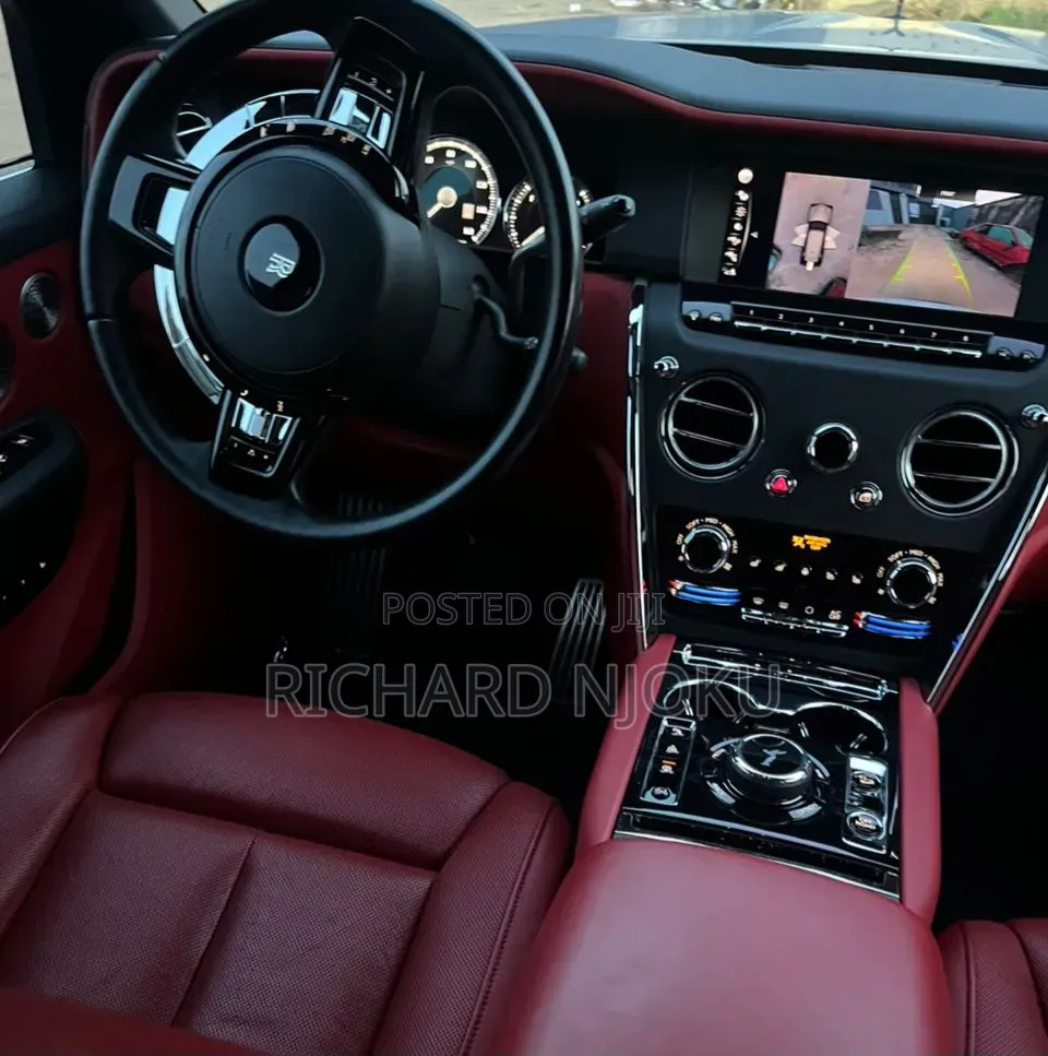 Rolls-Royce Cullinan Base 2021 White