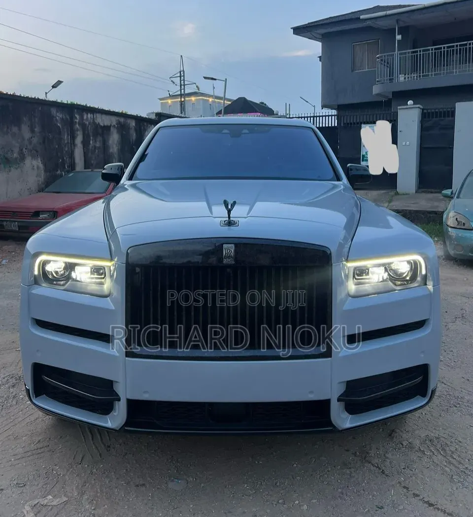 Rolls-Royce Cullinan Base 2021 White