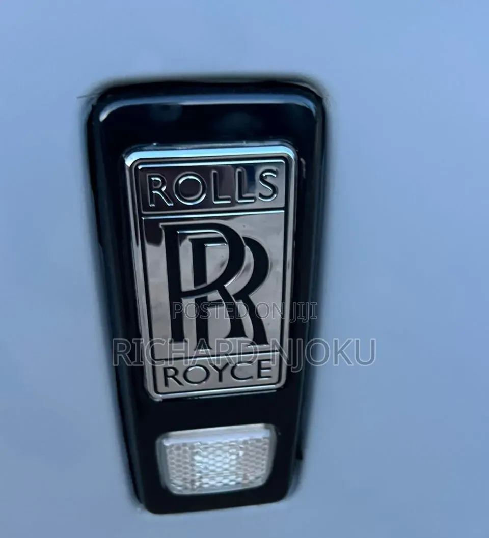 Rolls-Royce Cullinan Base 2021 White