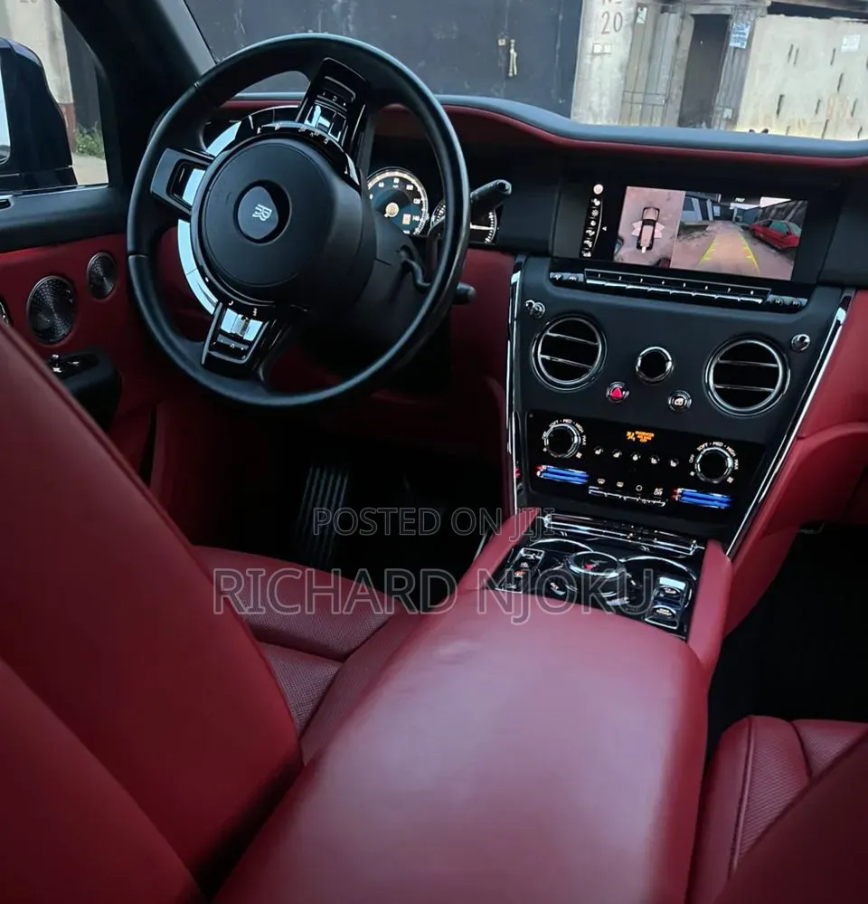 Rolls-Royce Cullinan Base 2021 White