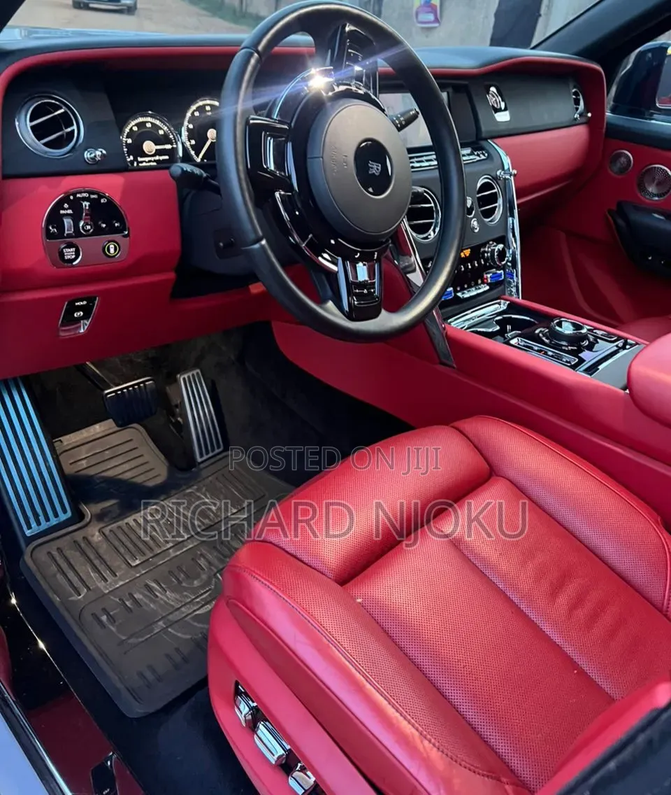 Rolls-Royce Cullinan Base 2021 White