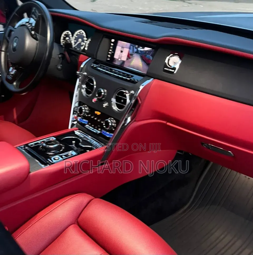 Rolls-Royce Cullinan Base 2021 White