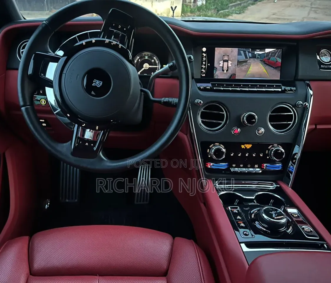 Rolls-Royce Cullinan Base 2021 White