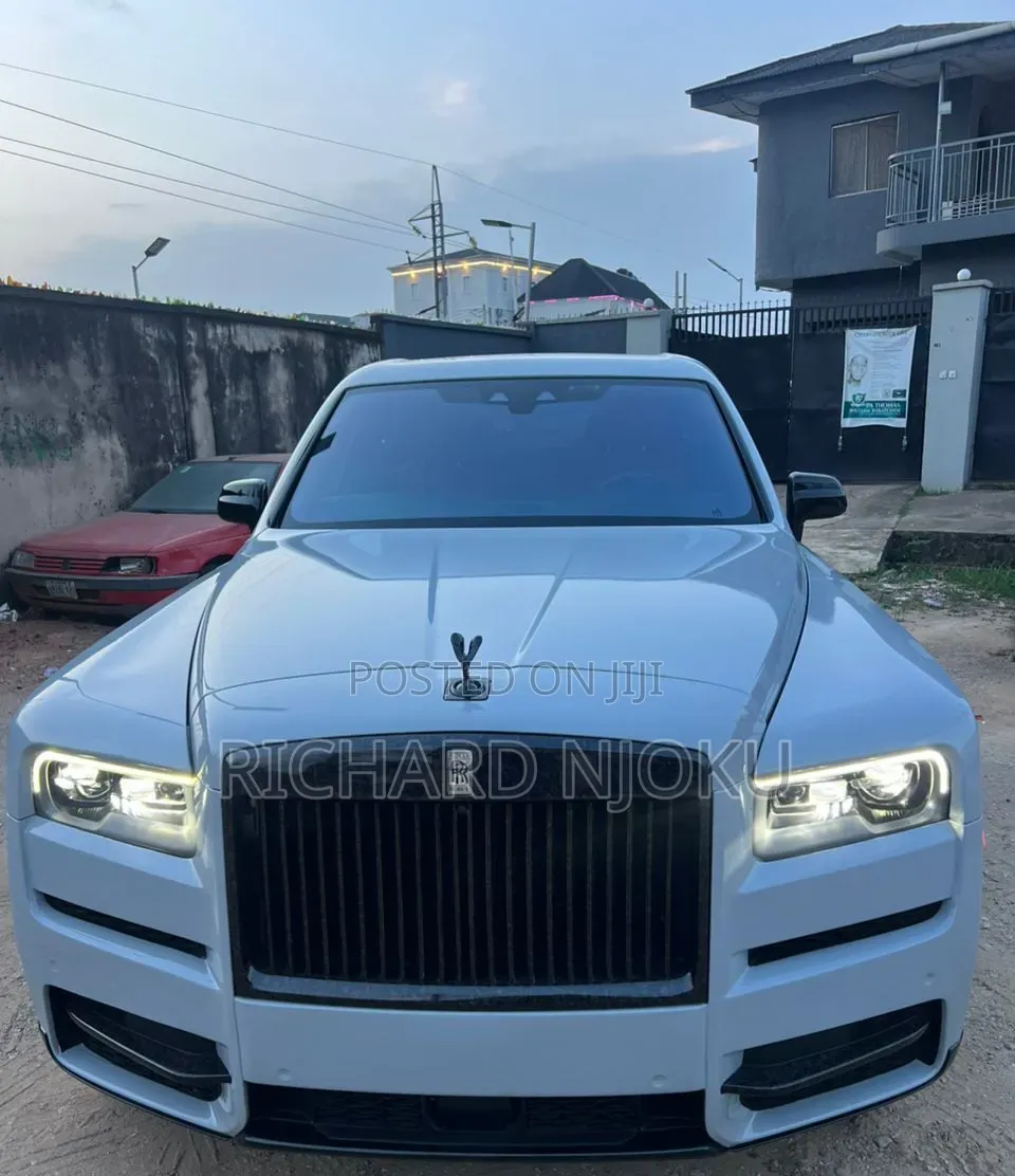 Rolls-Royce Cullinan Base 2021 White