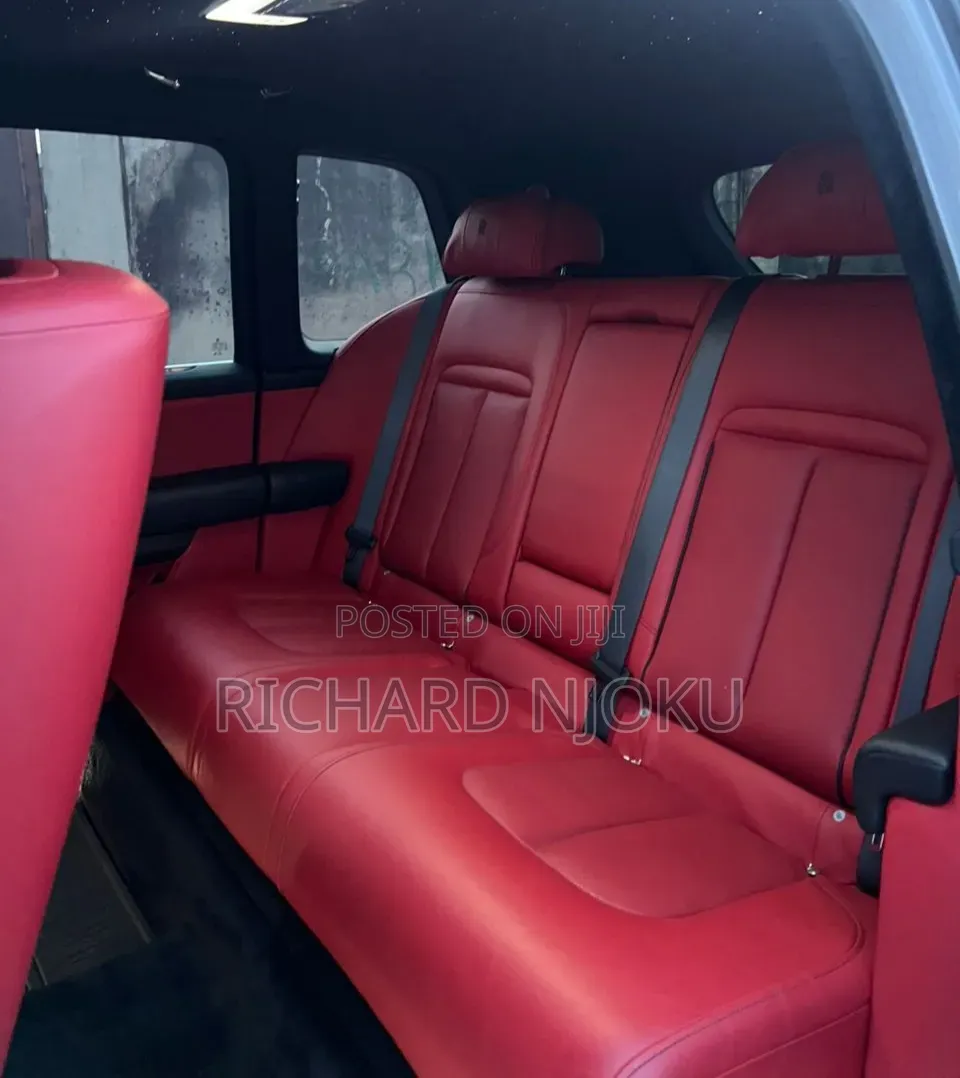Rolls-Royce Cullinan Base 2021 White