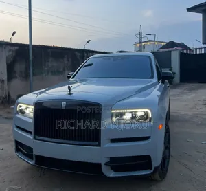 Rolls-Royce Cullinan Base 2021 White