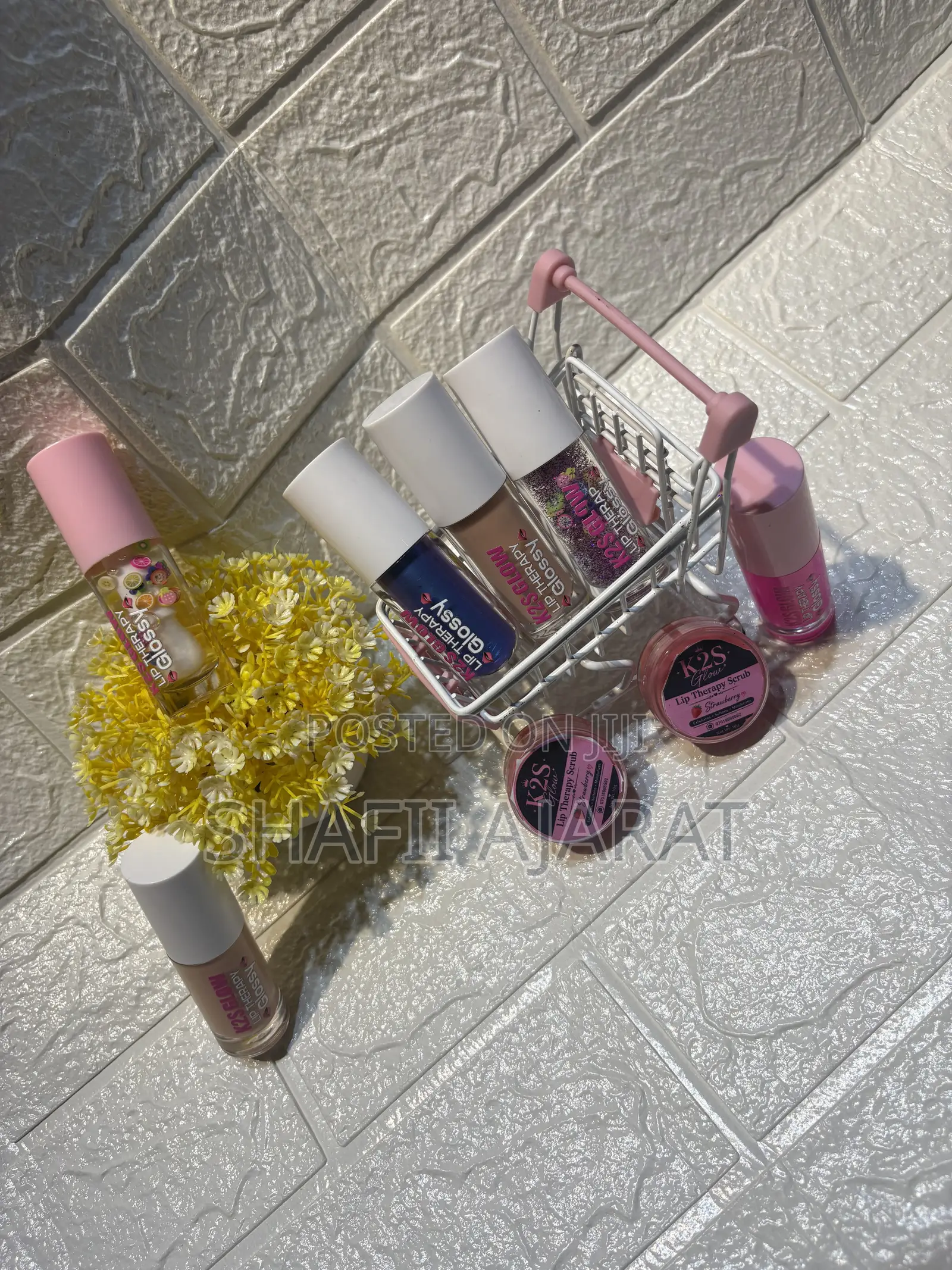 K2s Glow Therapy Scrub and Gloss