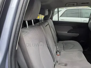 Toyota Highlander 2023 Blue