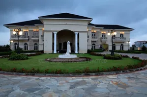 Furnished 7bdrm Mansion in Banana Island for sale