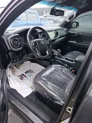 Toyota Tacoma 2018 Gray