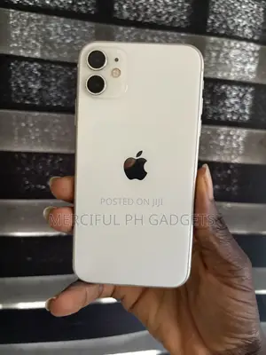 Apple iPhone 11 128 GB White