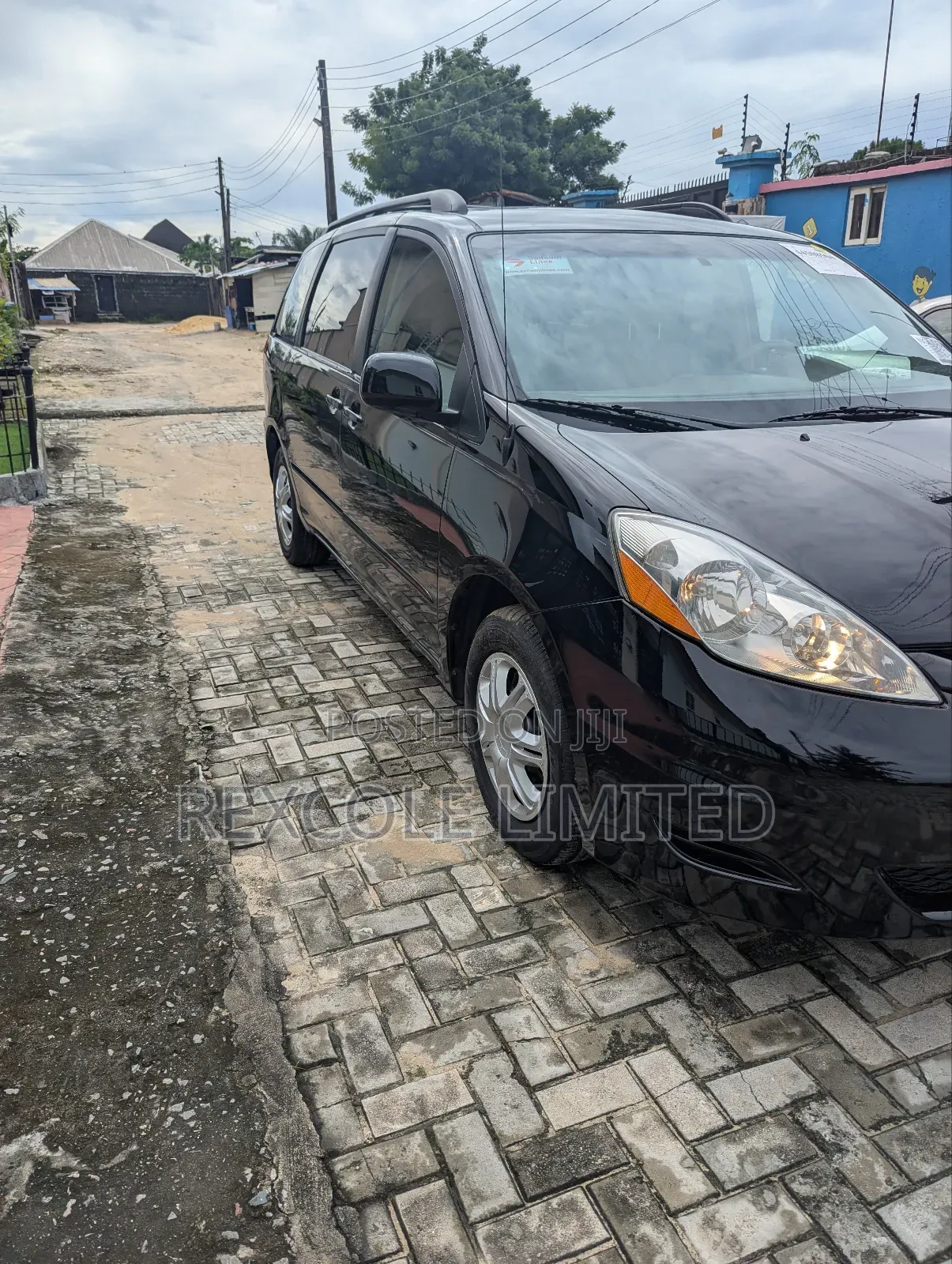 Toyota Sienna LE 2009 Black