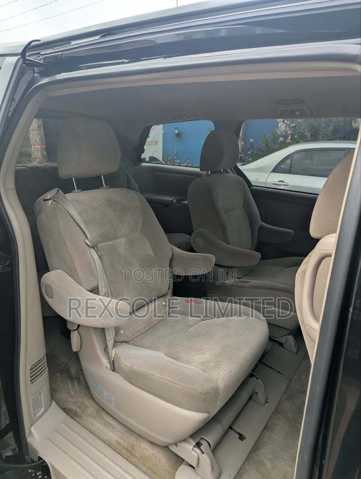 Toyota Sienna LE 2009 Black