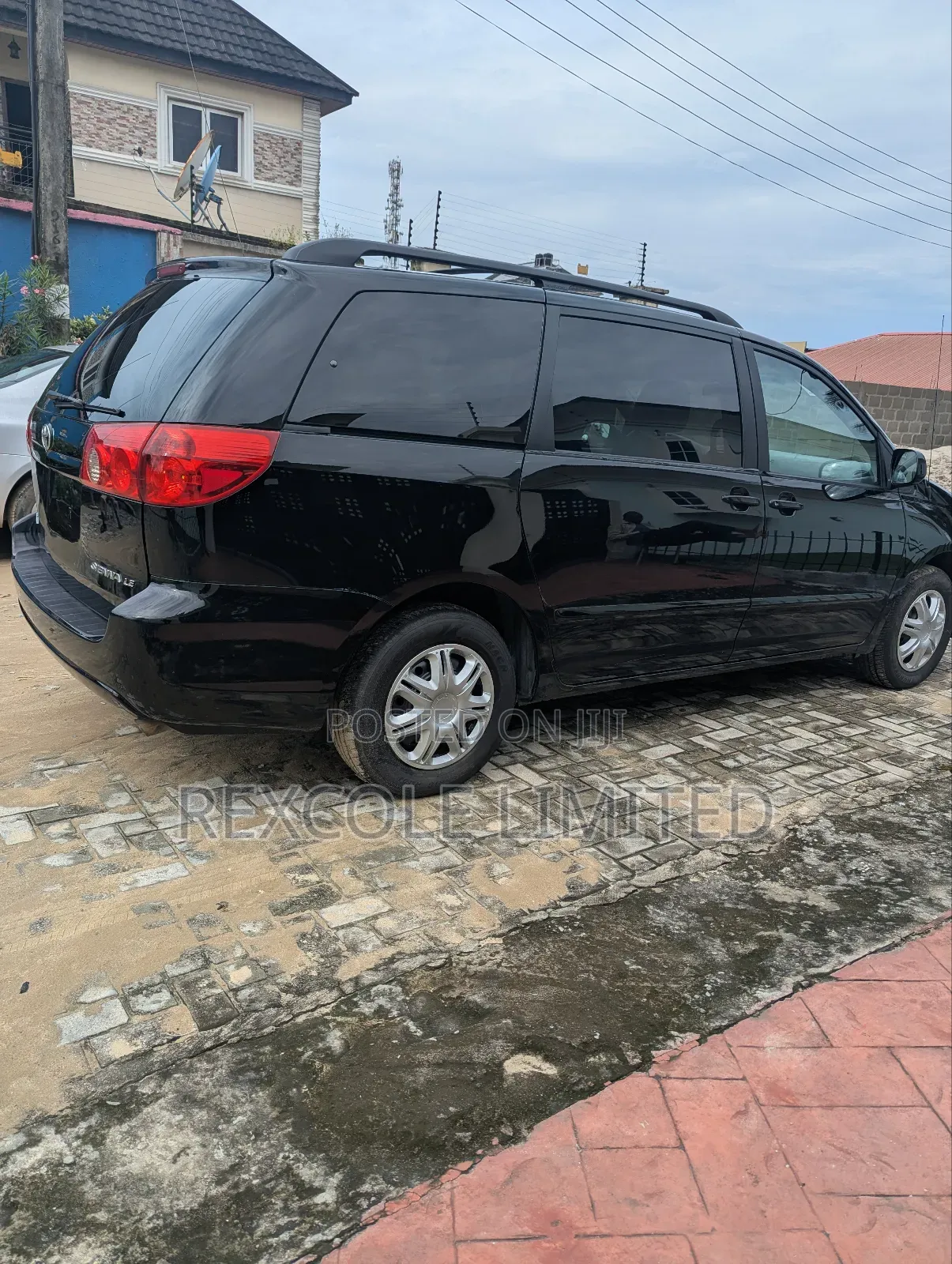 Toyota Sienna LE 2009 Black