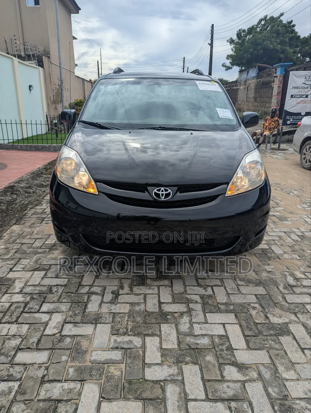 Toyota Sienna LE 2009 Black