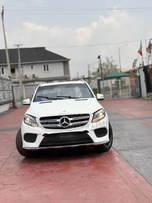 Mercedes-Benz GLE-Class GLE 350d 4MATIC 2017 White
