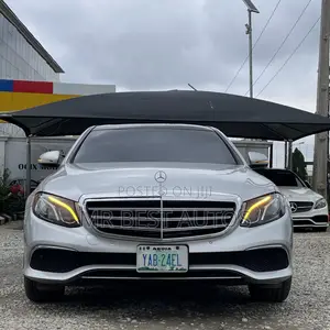 Mercedes-Benz E300 2016 Silver