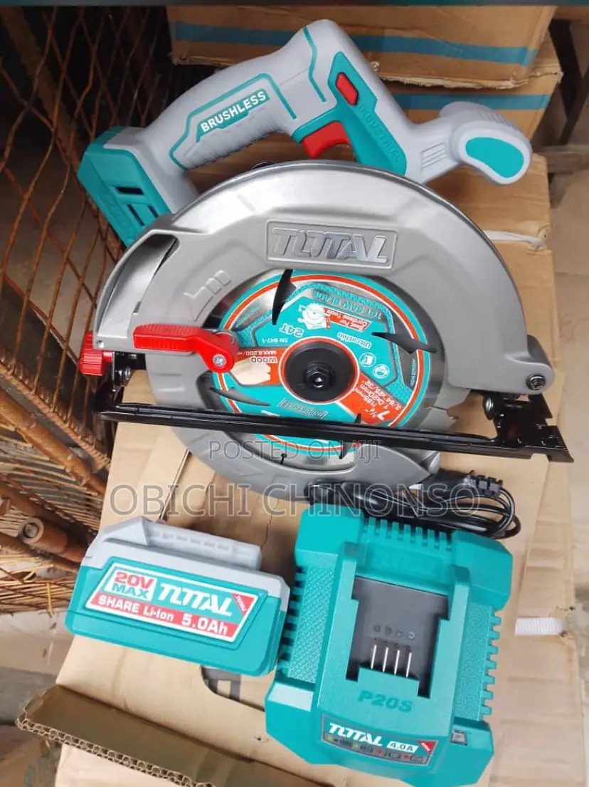 Total Brushless Circular Saw